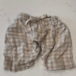 Fin & Vince linen oatmeal gingham shorts